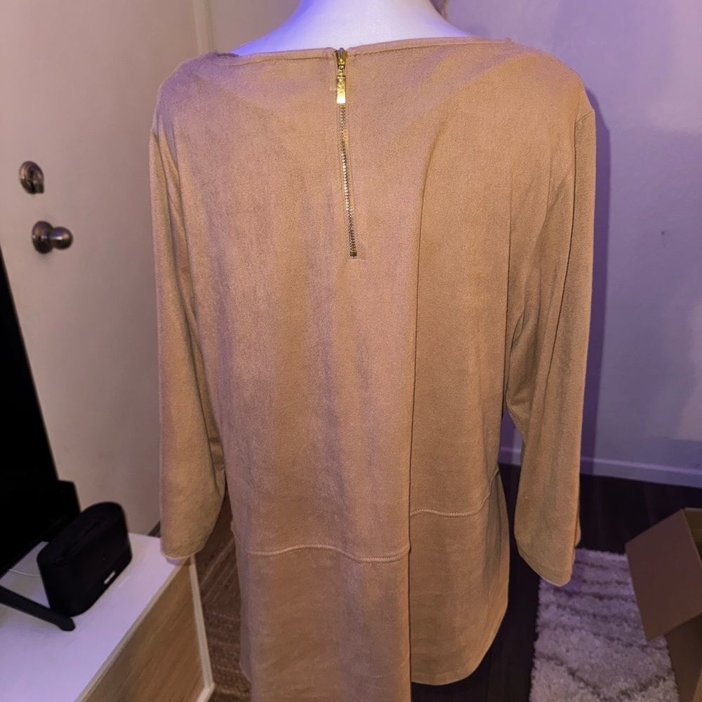 Women's Tan Asymmetrical Top - Picture 3 of 7